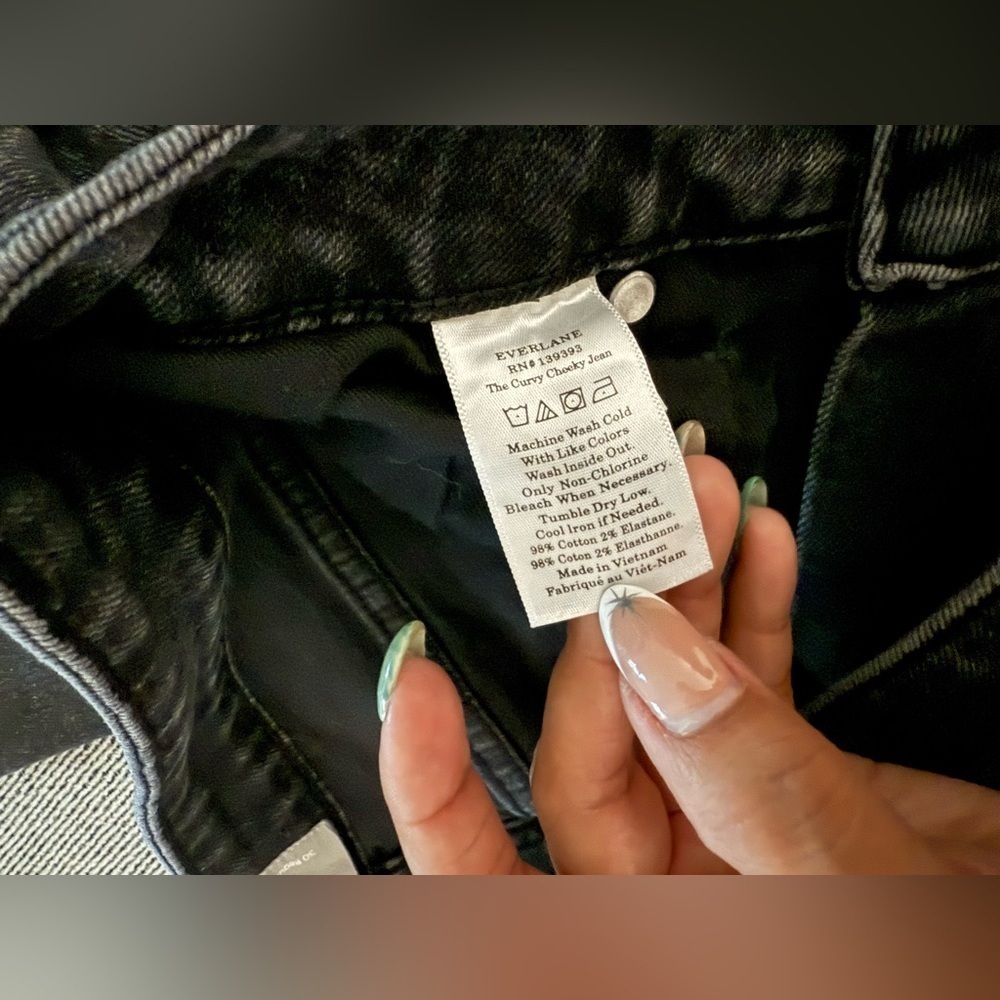 Everlane The Curvy Cheeky Straight Jean - Picture 7 of 8